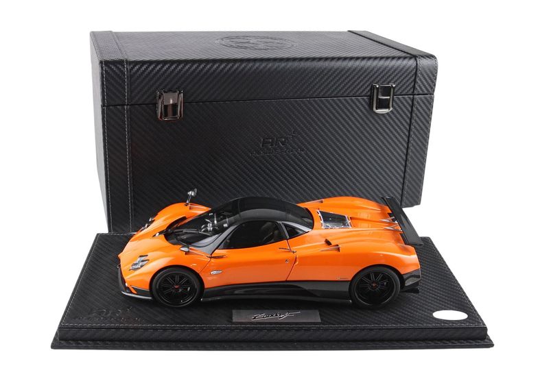 1:18 BBR - Pagani Zonda F diecast full open Arancio St. Tropez - SPECIAL PACK