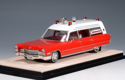 1:43 Stamp Models - 1968 Cadillac Miller-Meteor Ambulance White/Red