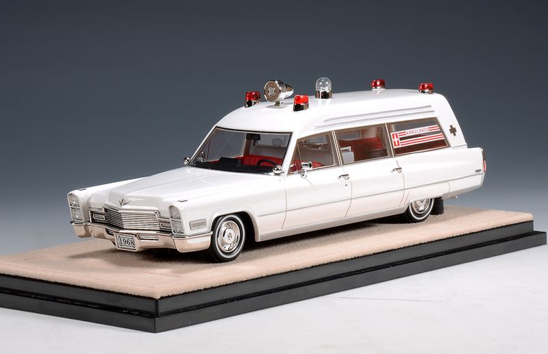 1:43 Stamp Models - 1968 Cadillac Miller-Meteor Ambulance White