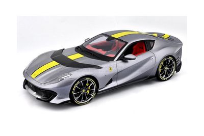 1:18 Bburago Signature - Ferrari 812 Competizione 2021 Grigio Cuburn Yellow/Grey Metallic