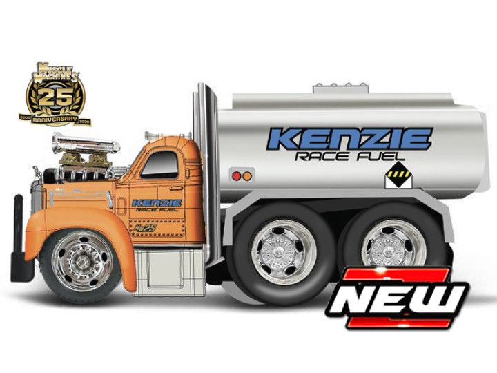 1:64 Maisto Muscle Machines  - Mack B-61 TANKER 1953