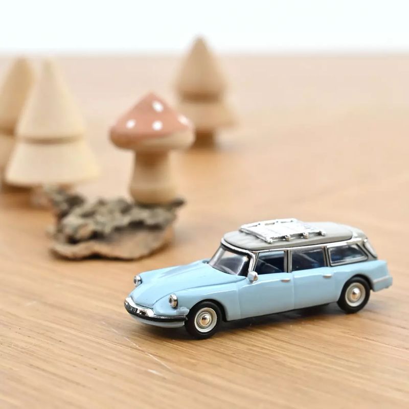 1:87 Norev - Citroën ID Break 1960 Monte-Carlo Blau