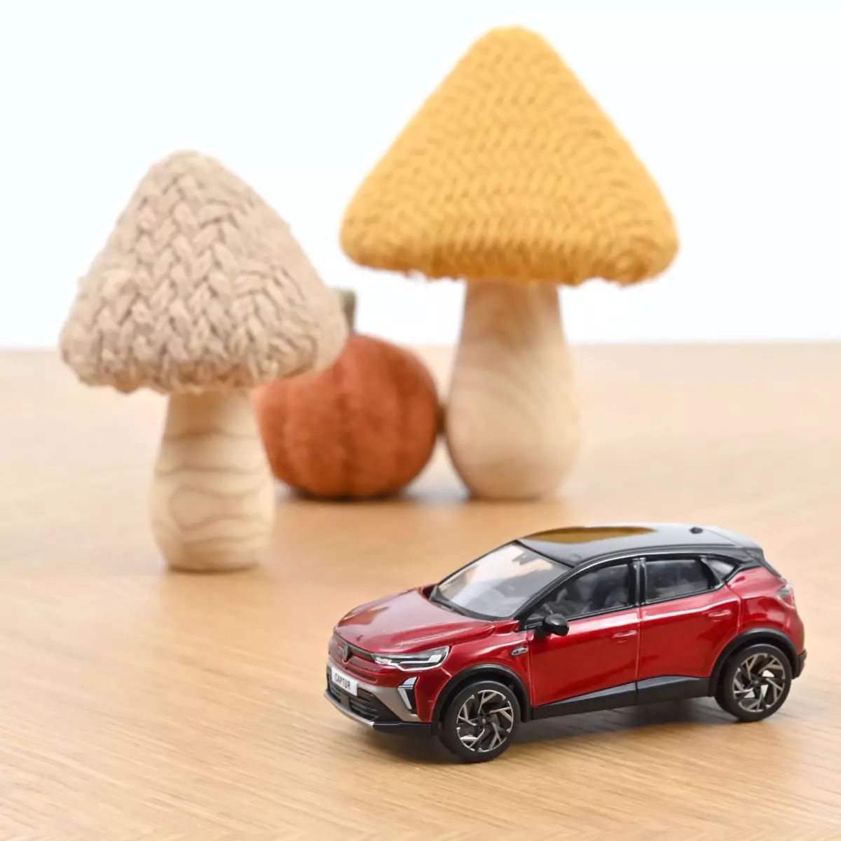 1:43 Norev - Renault Captur Esprit Alpine 2024 DeZir-Rot und Schwarz