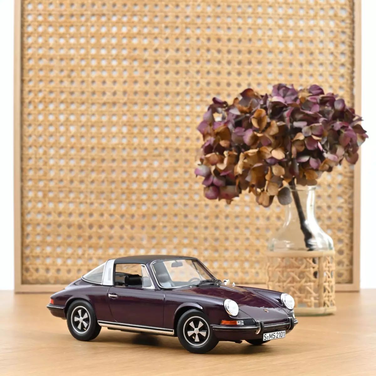 1:18 Norev - Porsche 911 E Targa 1971 Lila
