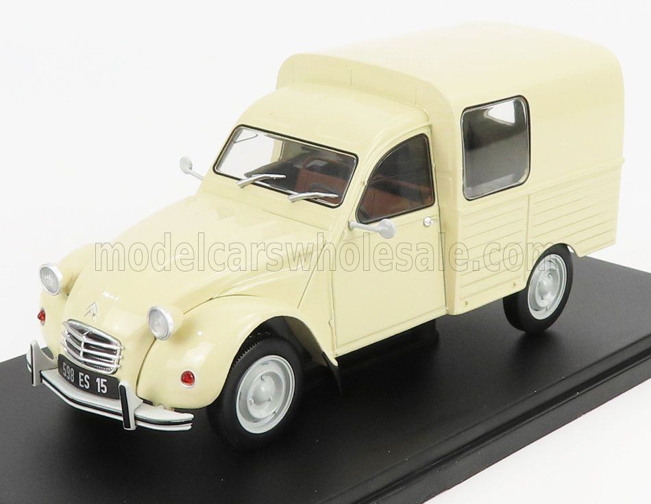 1:24 Hechette - 1970 Citroen 2CV AKS400 Van Beige