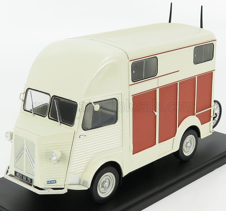 1:24 Hechette - 1958 Citroen Type-H Van Heuliez