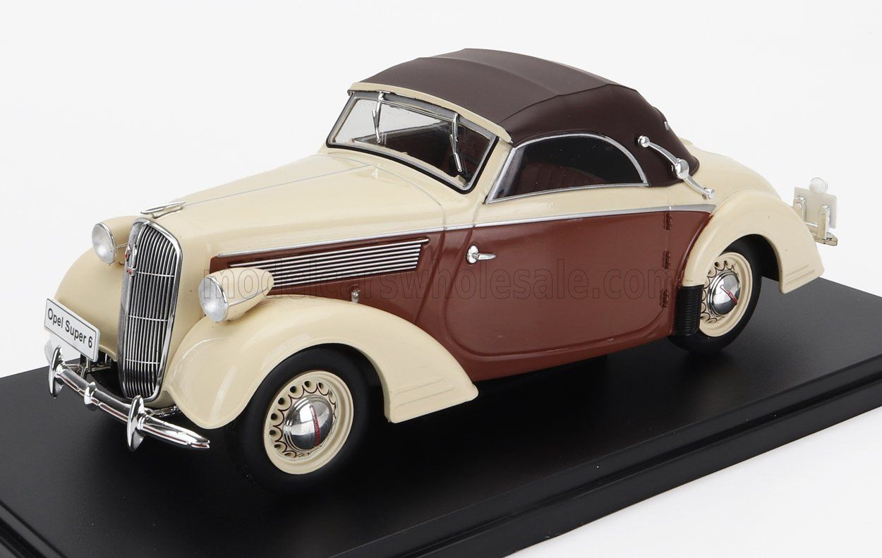 1:24 Hechette - 1937 Opel Super 6 Hebmuller Cabrio Cream Brown