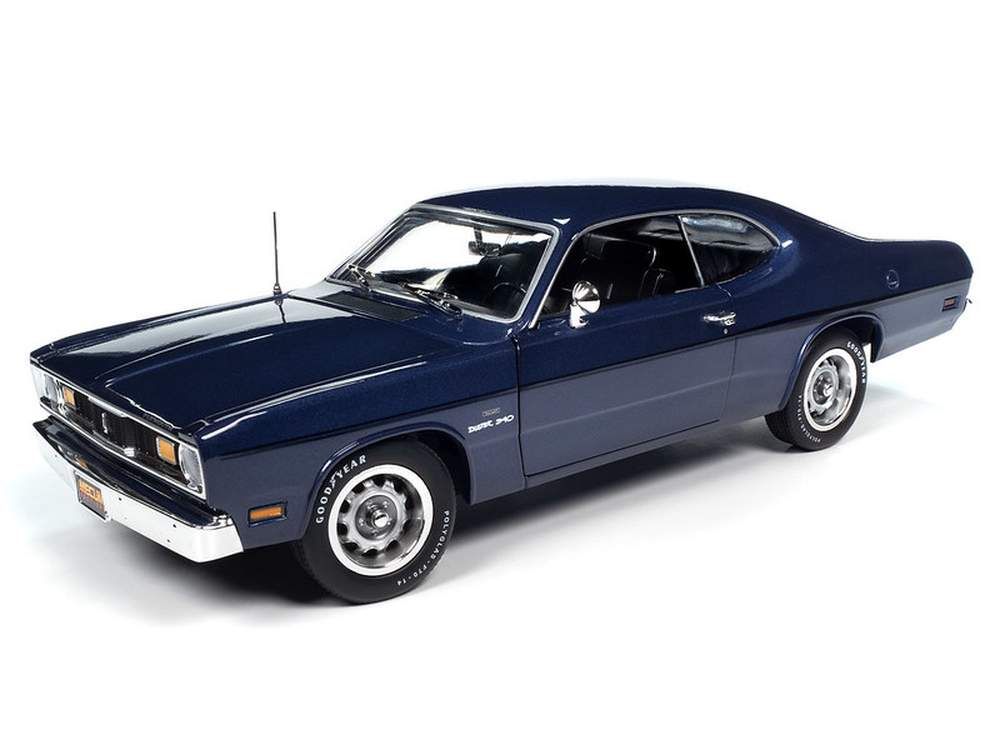 1:18 Autoworld - 1970 Plymouth Duster 340 Mecum Auctions (FC7 Inviolet)