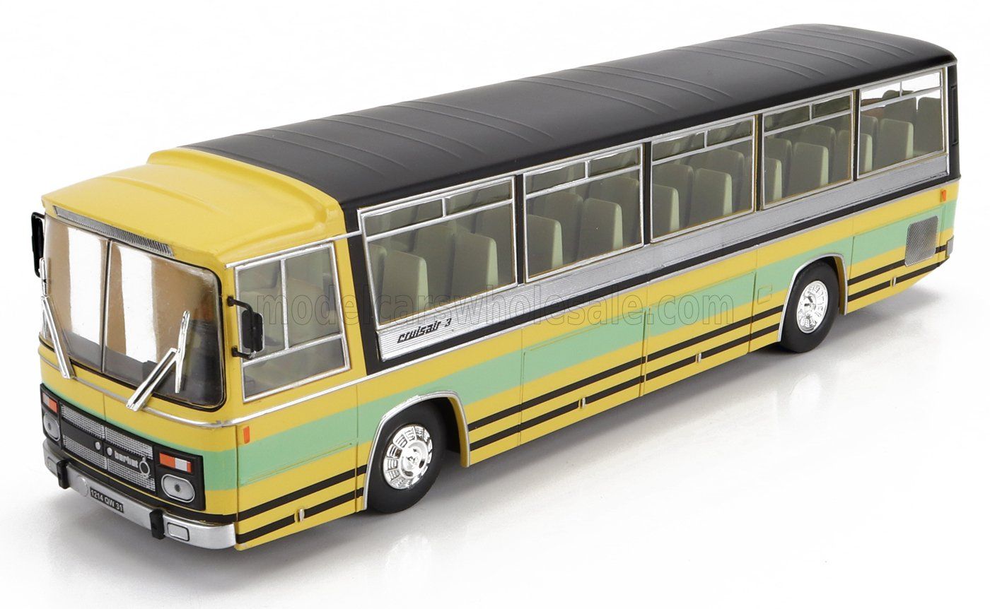 1:43 Hechette - 1969 Berliet Cruisair III Bus Yellow Green