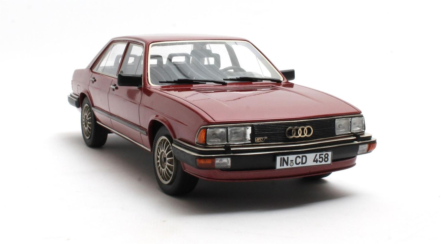 1:18 Cult Models - Audi 200 5T typ 43 red metallic 80-82