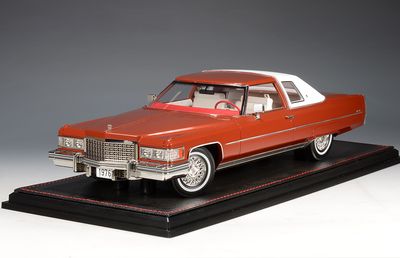 1:18 Stamp Models - 1976 Cadillac Coupe de Ville Amberglow Metallic 1:18 Stamp Models - 1976 Cadillac Coupe de Ville Amberglow Metallic