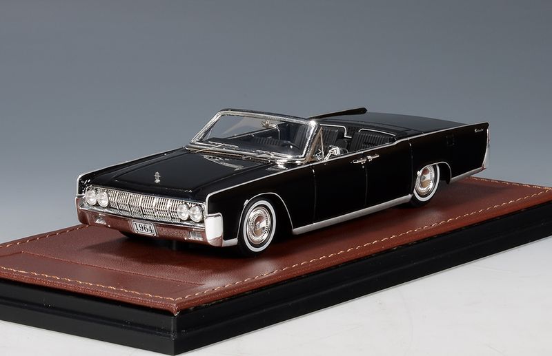 1:43 GLM - 1964 Lincoln Continental Convertible Open roof Black 1:43 GLM - 1964 Lincoln Continental Convertible Open roof Black