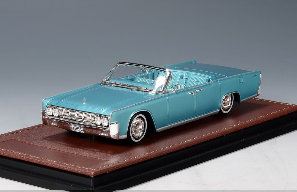 1:43 GLM - 1964 Lincoln Continental Convertible Open roof Regal Turquoise Metallic