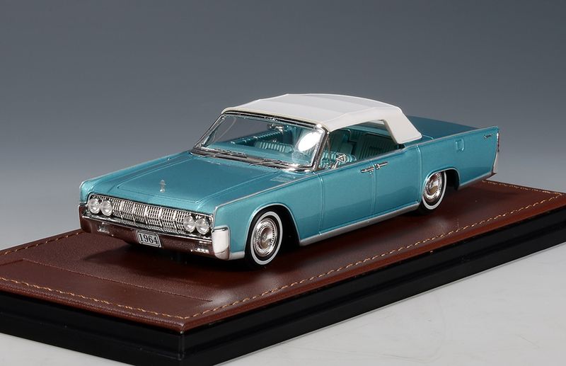 1:43 GLM - 1964 Lincoln Continental Convertible Closed roof Regal Turquoise Metallic