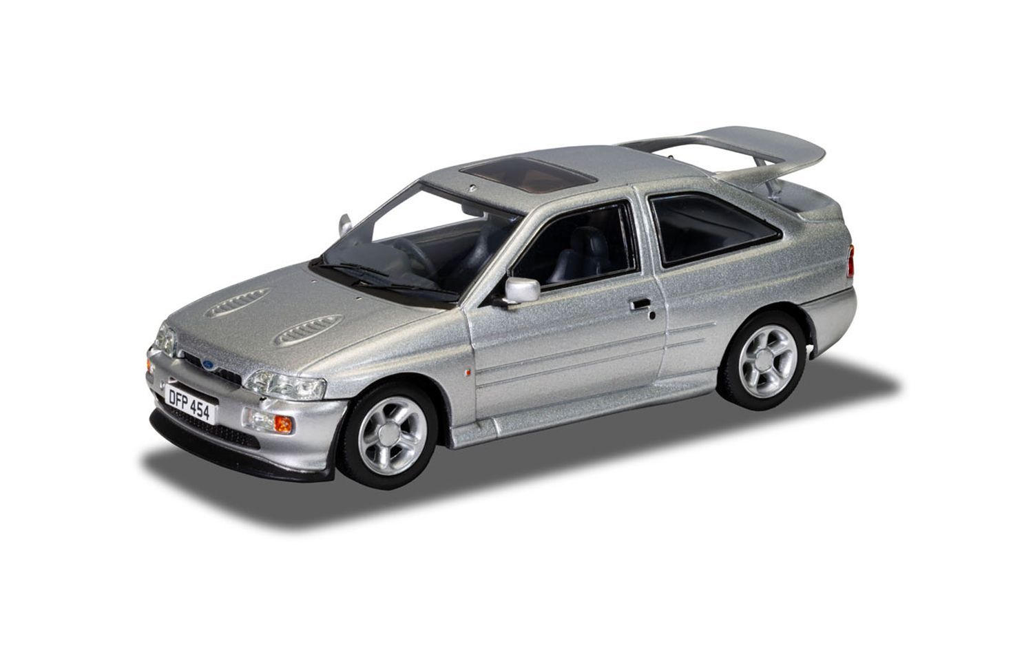 1:43 Vanguards - Ford Escort RS Cosworth, Moondust Silver