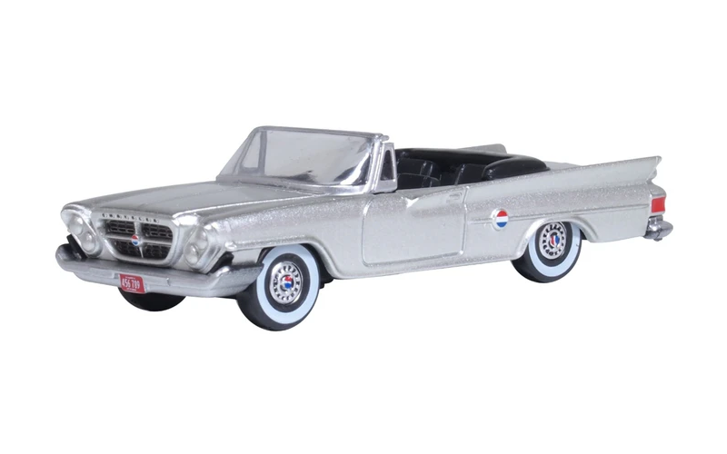 1:87 Oxford  - Chrysler 300G Convertible (Open) Sheffield Silver