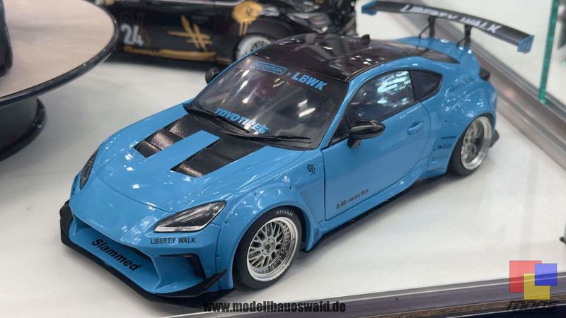 1:18 Solido - Toyota GR86 LBWK BODY KIT blue 1:18 Solido - Toyota GR86 LBWK BODY KIT blue