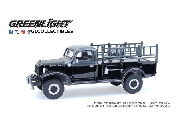 1:64 Greenlight - 1946 Dodge Power Wagon Fire Truck *Black Bandit Series 30*, black