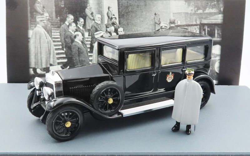 1:43 Rio Model - 1929 Fiat 519S Limousine witk (King) Re Vittorio Emanuele III Figur