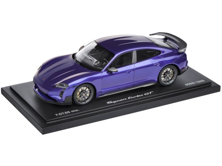 1:18 Porsche Dealer - Porsche TAYCAN TURBO GT (J1.2) WITH WEISSACH PACKAGE Limited Edition Purple 1:18 Porsche Dealer - Porsche TAYCAN TURBO GT (J1.2) WITH WEISSACH PACKAGE Limited Edition Purple