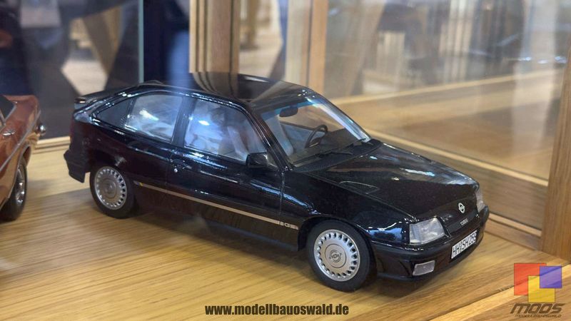 1:18 Norev - Opel Kadett GSi 1991 Black metallic Helmut Schmidt 1:18 Norev - Opel Kadett GSi 1991 Black metallic Helmut Schmidt