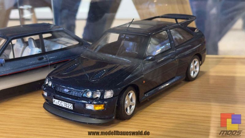 1:18 Norev - Ford Escort Cosworth 1992 Mallard Green Metallic 1:18 Norev - Ford Escort Cosworth 1992 Mallard Green Metallic