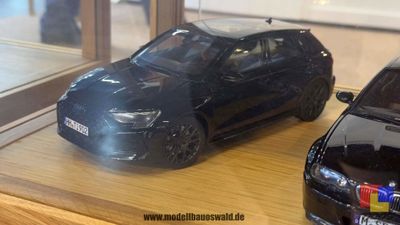1:18 Norev - Audi RS 3 2025 Myth Black 1:18 Norev - Audi RS 3 2025 Myth Black