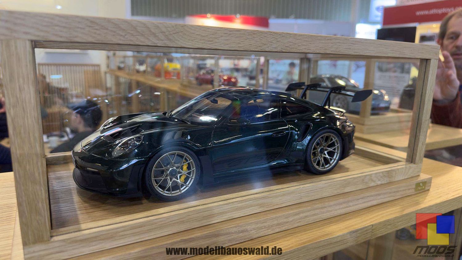 1:12 Norev - Porsche 911 GT3 RS 2022 Jetgreen metallic & Black