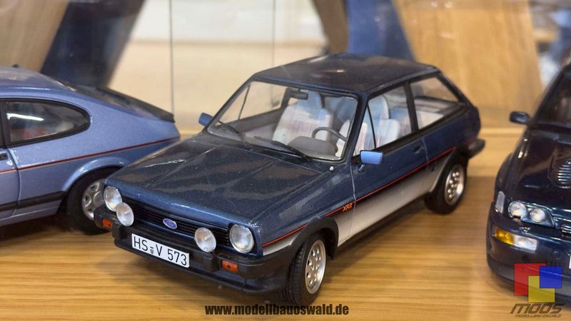 1:18 Norev - Ford Fiesta XR2 1981 Blue metallic 1:18 Norev - Ford Fiesta XR2 1981 Blue metallic