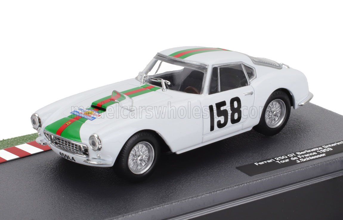 1:43 Hechette - FERRARI - 250 GT BERLINETTA INTERIM N 158 TOUR DE FRANCE 1959 JO SCHLESSER - ANNIE SCHLESSER