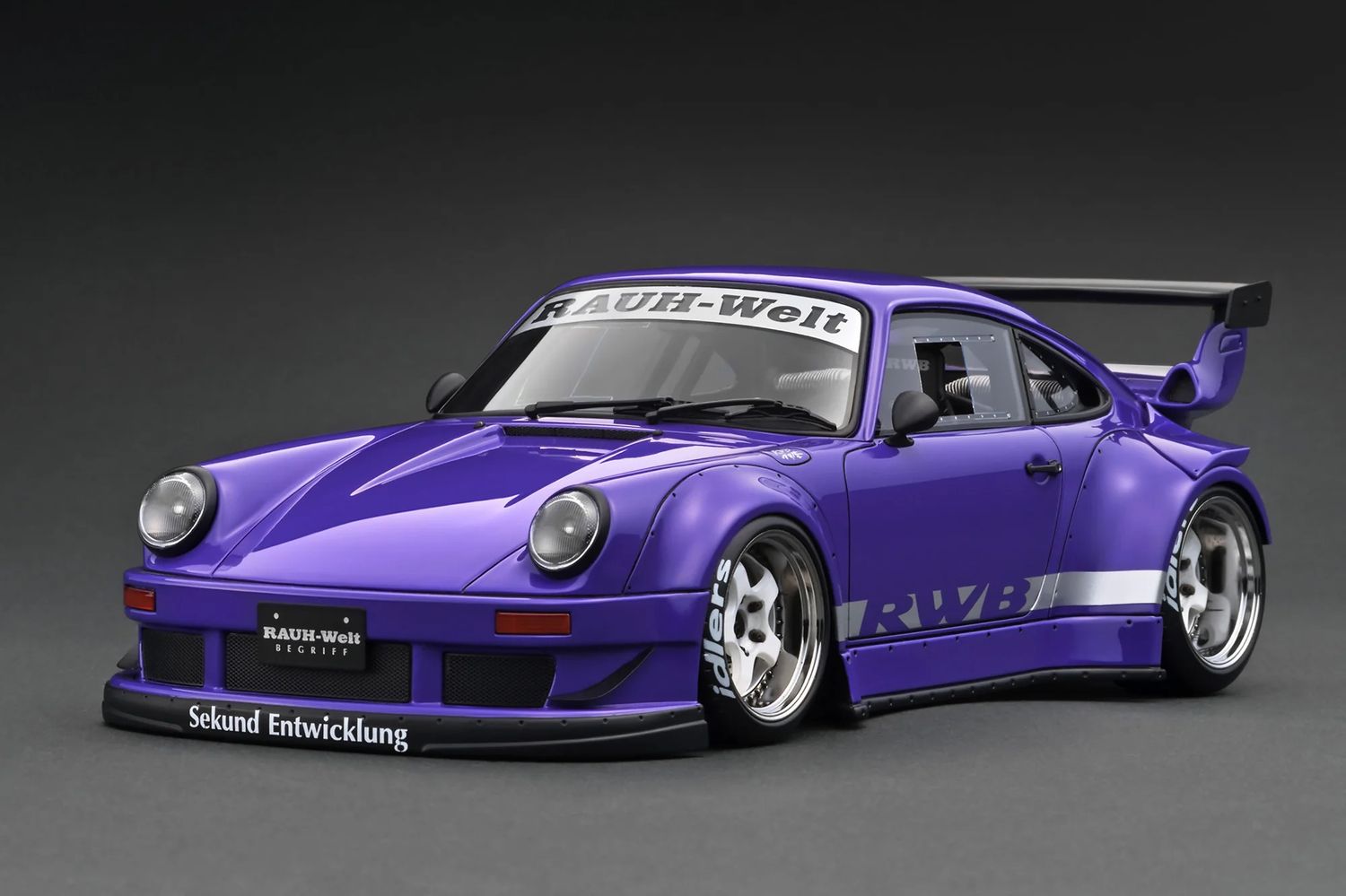 1:18 Ignition - RWB 930, purple