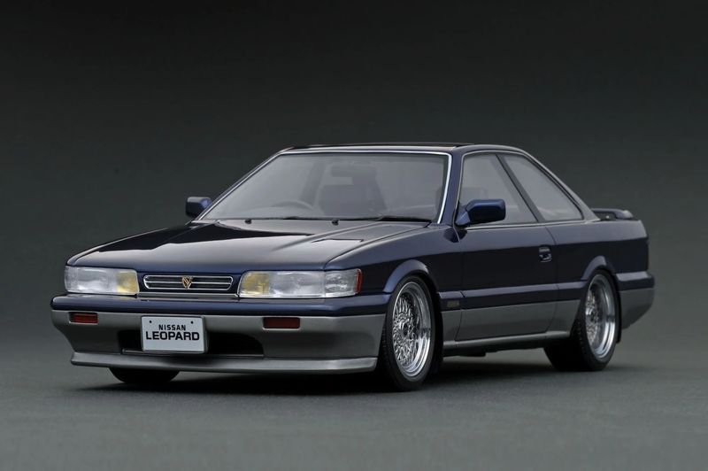 1:18 Ignition - Nissan Leopard (F31) Ultima V30TWINCAM TURBO, dark blue/silver 1:18 Ignition - Nissan Leopard (F31) Ultima V30TWINCAM TURBO, dark blue/silver