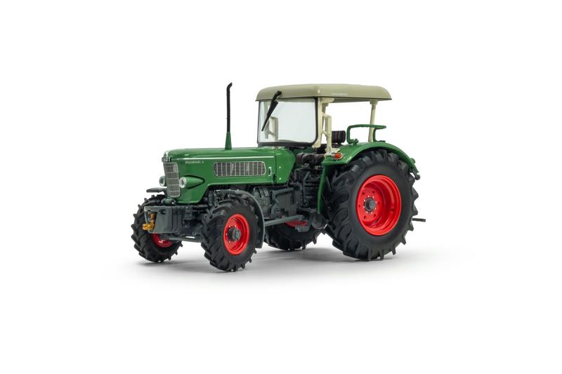 1:32 ROS Models - Fendt Favorit 3, 4WD with Fritzmeier cabine 1:32 ROS Models - Fendt Favorit 3, 4WD with Fritzmeier cabine