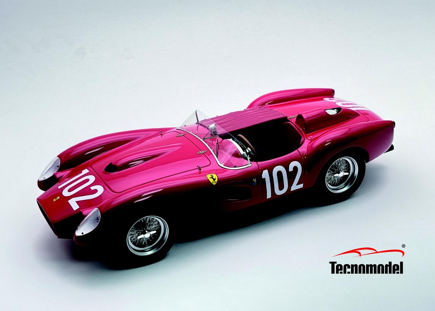 1:18 Tecnomodel - Ferrari 250 TR Pontoon-Fender Targa Florio 1958 SEFAC 3th place car #102 Driver: Wv. Trips - M. Hawthorn