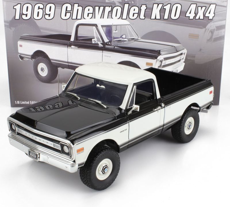 1:18 ACME - 1969 Chevrolet K10 4x4 - Classic Black & White 1:18 ACME - 1969 Chevrolet K10 4x4 - Classic Black & White