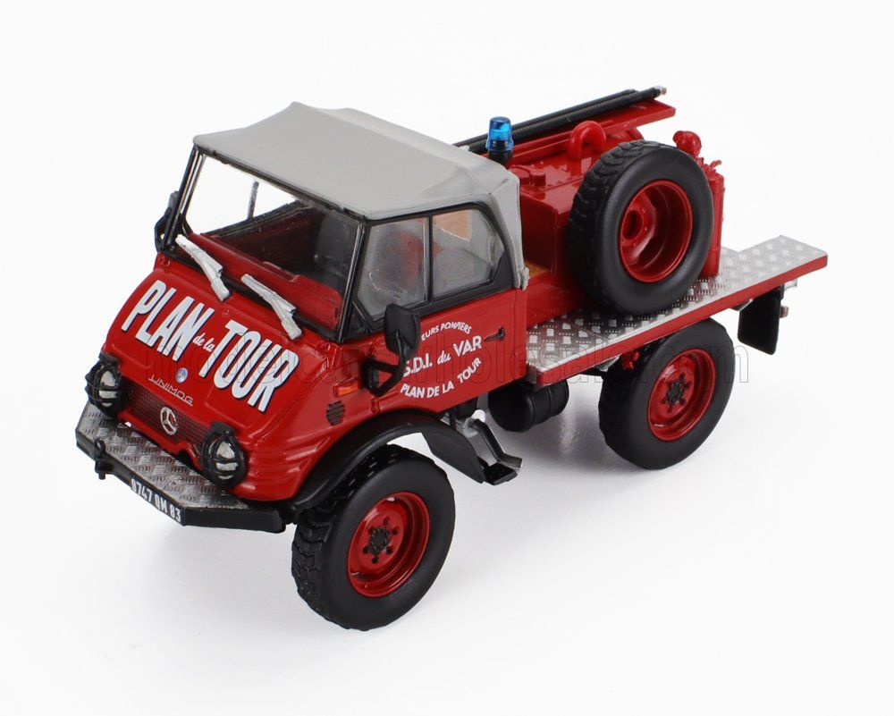 1:43 Hechette - MERCEDES BENZ - UNIMOG 421 TANKER TRUCK SDI DU VAR PLAN DE LA TOUR FIRE ENGINE 1961