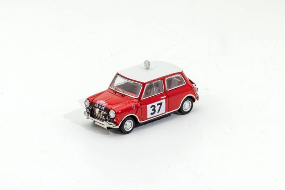 1:64 Tiny Toys - 1964 Mini Cooper Championship Car #37 *RHD*