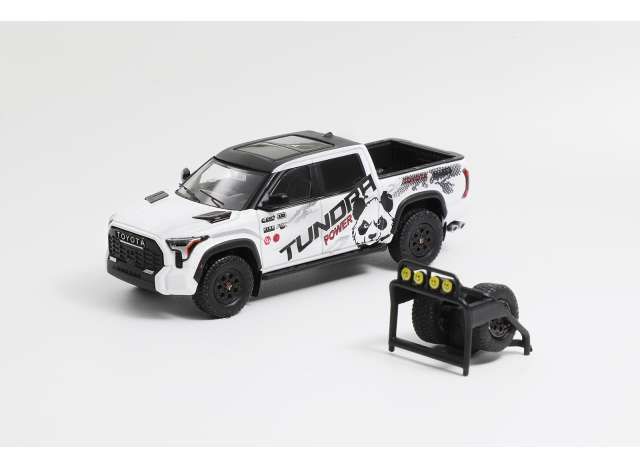 1:64 Tiny Toys - Toyota Tundra with accessories, white/black 1:64 Tiny Toys - Toyota Tundra with accessories, white/black