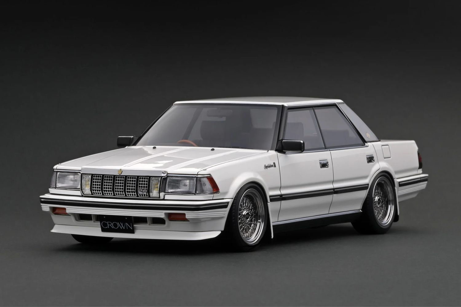 1:18 Ignition - Toyota Crown 2.8 Royal Saloon G (120), white