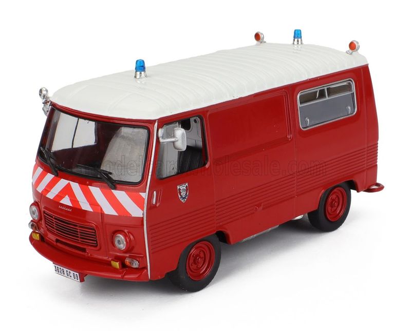 1:43 Hechette - PEUGEOT - J7 VAN FIRE ENGINE 1969 1:43 Hechette - PEUGEOT - J7 VAN FIRE ENGINE 1969
