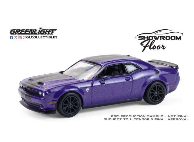 1:64 Greenlight - 2023 Dodge Challenger SRT Hellcat Jailbreak *Showroom Floor Series 7*, Plum Crazy