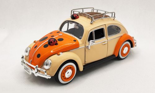 1:24 Motormax - VW Beetle, hellorange/orange, 1966 1:24 Motormax - VW Beetle, hellorange/orange, 1966