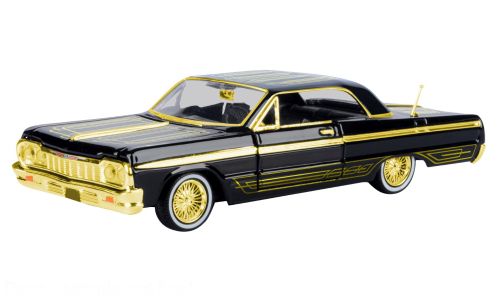 1:24 Motormax - Chevrolet Impala, schwarz/gold, 1964 1:24 Motormax - Chevrolet Impala, schwarz/gold, 1964