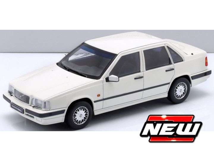 1:18 Triple9 - 1993 Volvo 850, white
