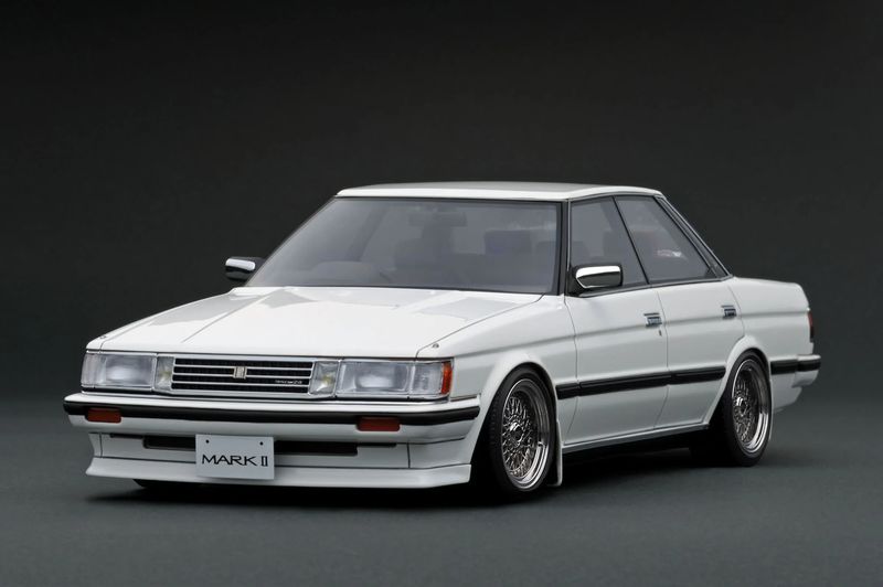 1:18 Ignition - Toyota Mark II Grande (GX71), white 1:18 Ignition - Toyota Mark II Grande (GX71), white