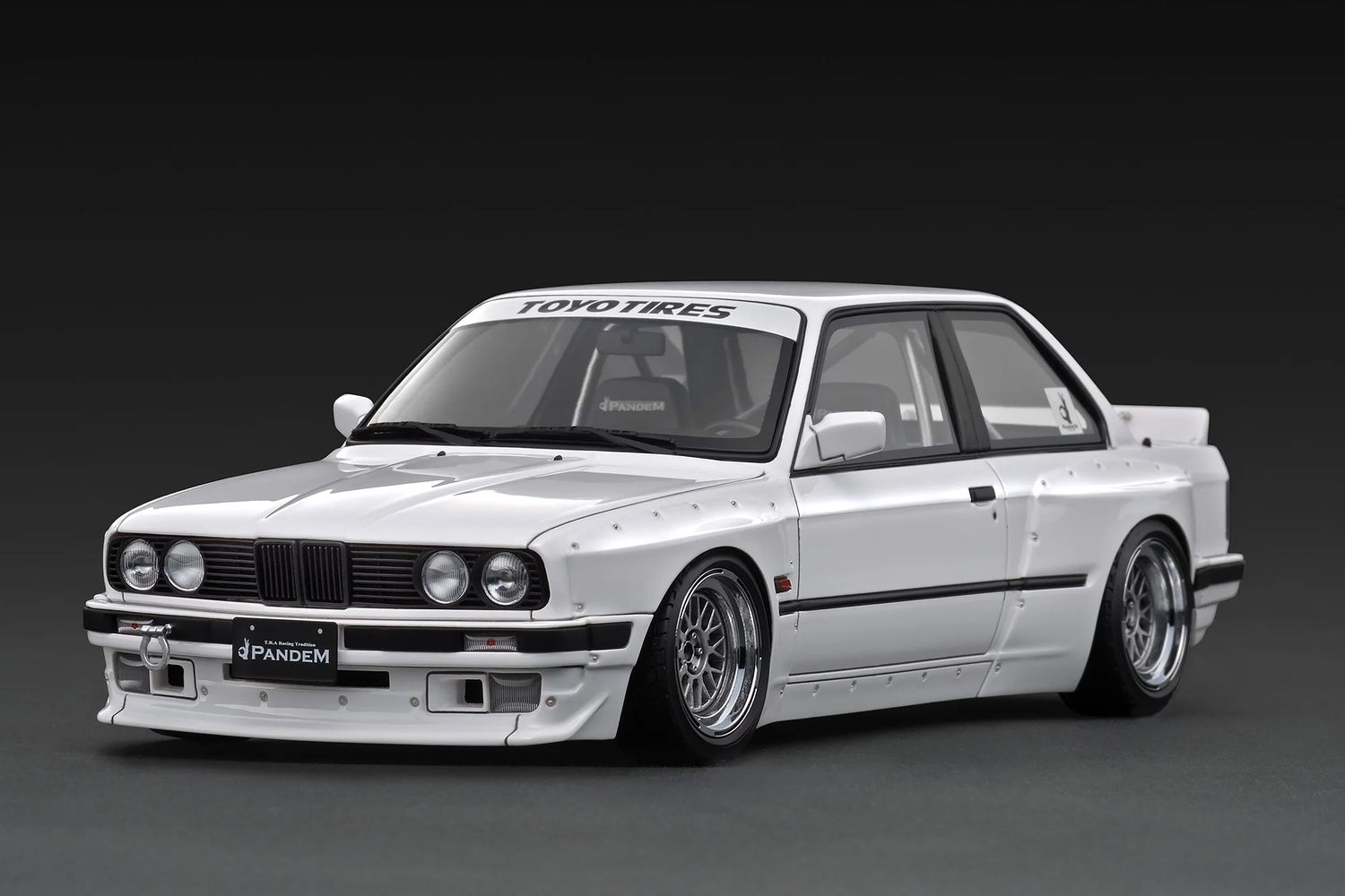 1:18 Ignition - PANDEM BMW E30, white