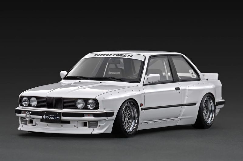 1:18 Ignition - PANDEM BMW E30, white 1:18 Ignition - PANDEM BMW E30, white