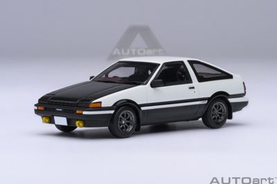 1:64 Autoart - Toyota Sprinter Trueno (AE86) 1:64 Autoart - Toyota Sprinter Trueno (AE86) "Initial.D" Project D final version