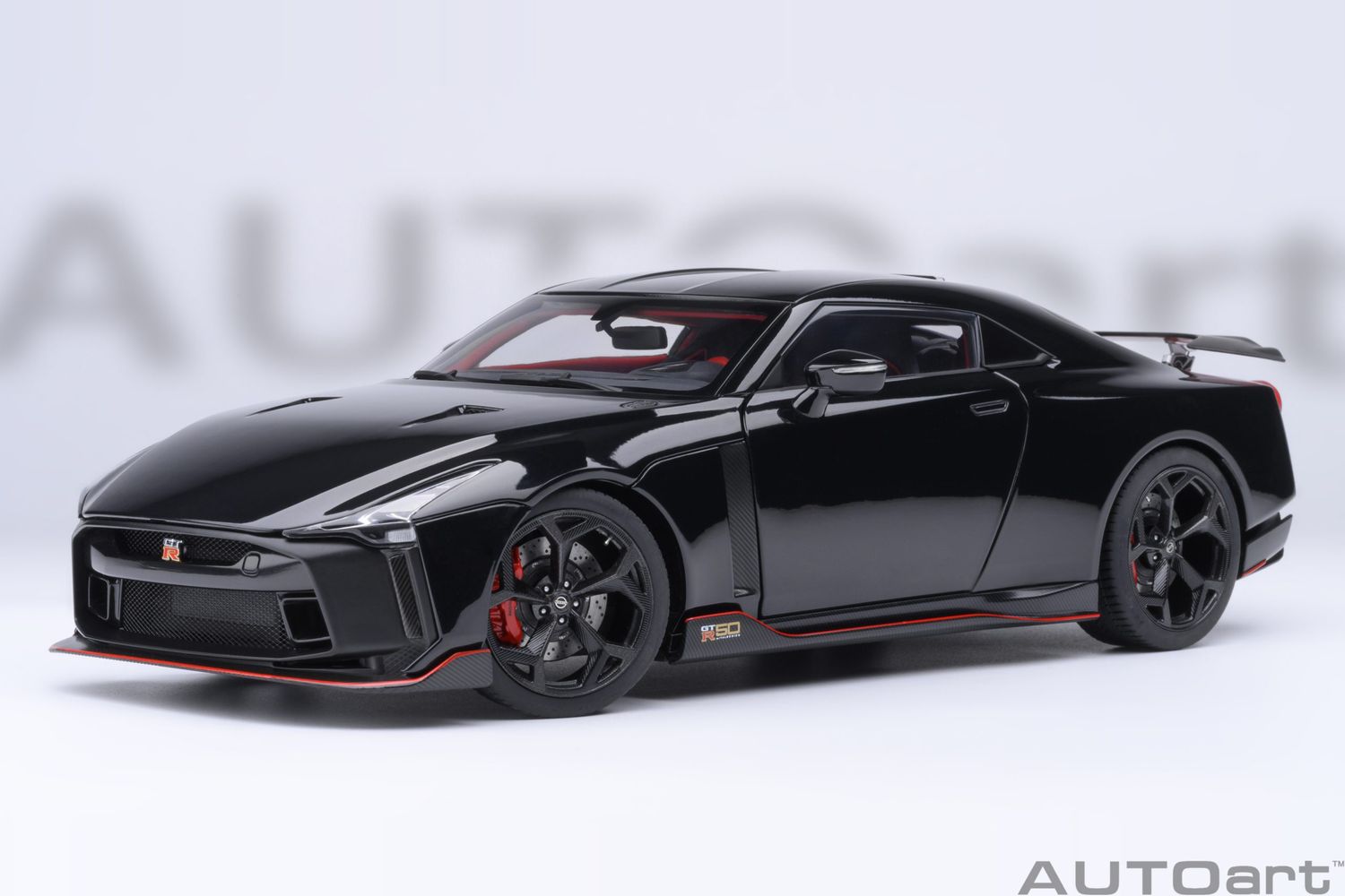 1:18 Autoart - Nissan GT-R50 by Italdesign (Black/Matt Black)