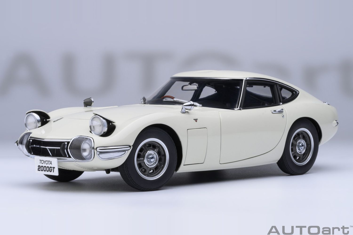 1:18 Autoart - Toyota 2000GT 1967 (White)